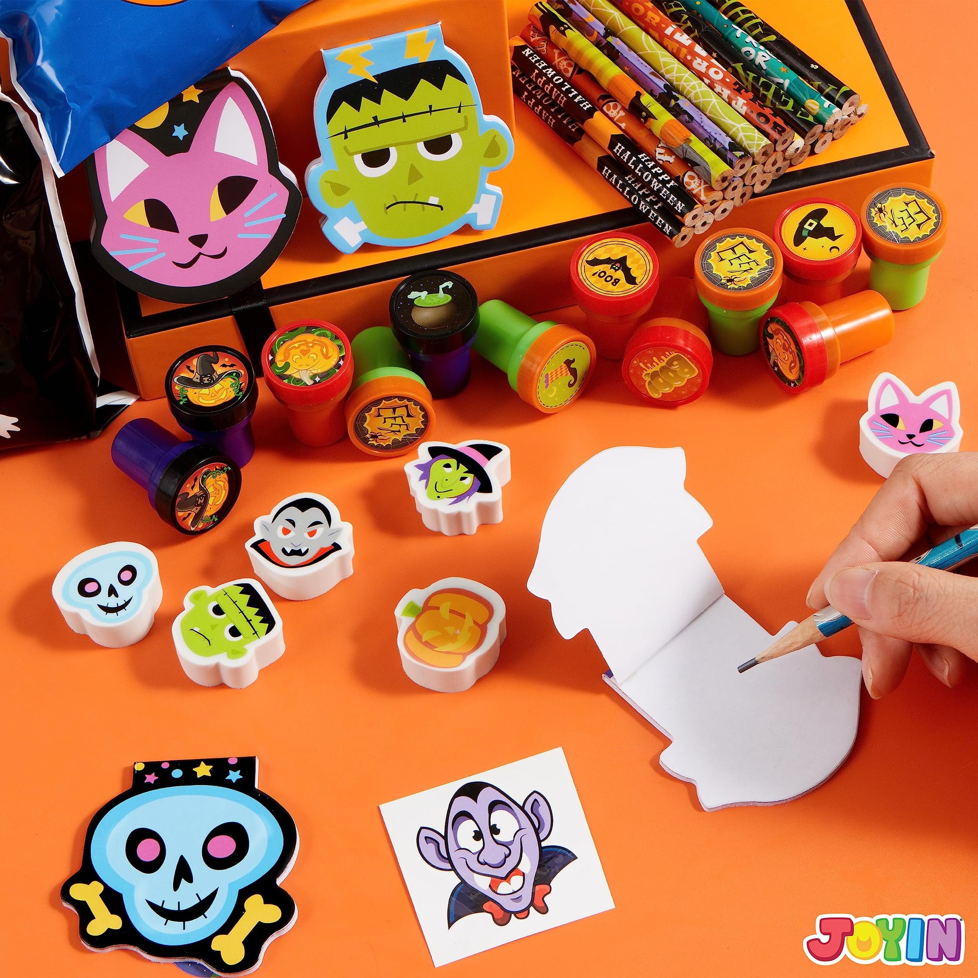 168 Packs Halloween Stationery Party Favors,Halloween Gifts for Kids,Halloween Goodies Including Halloween Trick or Treat Bags,Notepads,Stamps,Pencils,Stickers and Tattoos